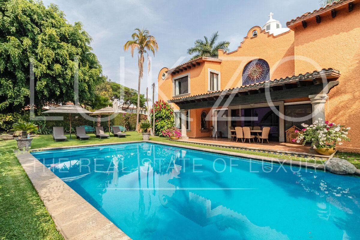 House for Sale in the Sumiya Residential Community