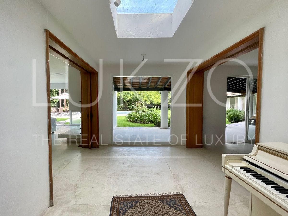 House for Sale in Jardines de Ahuatepec, Cuernavaca