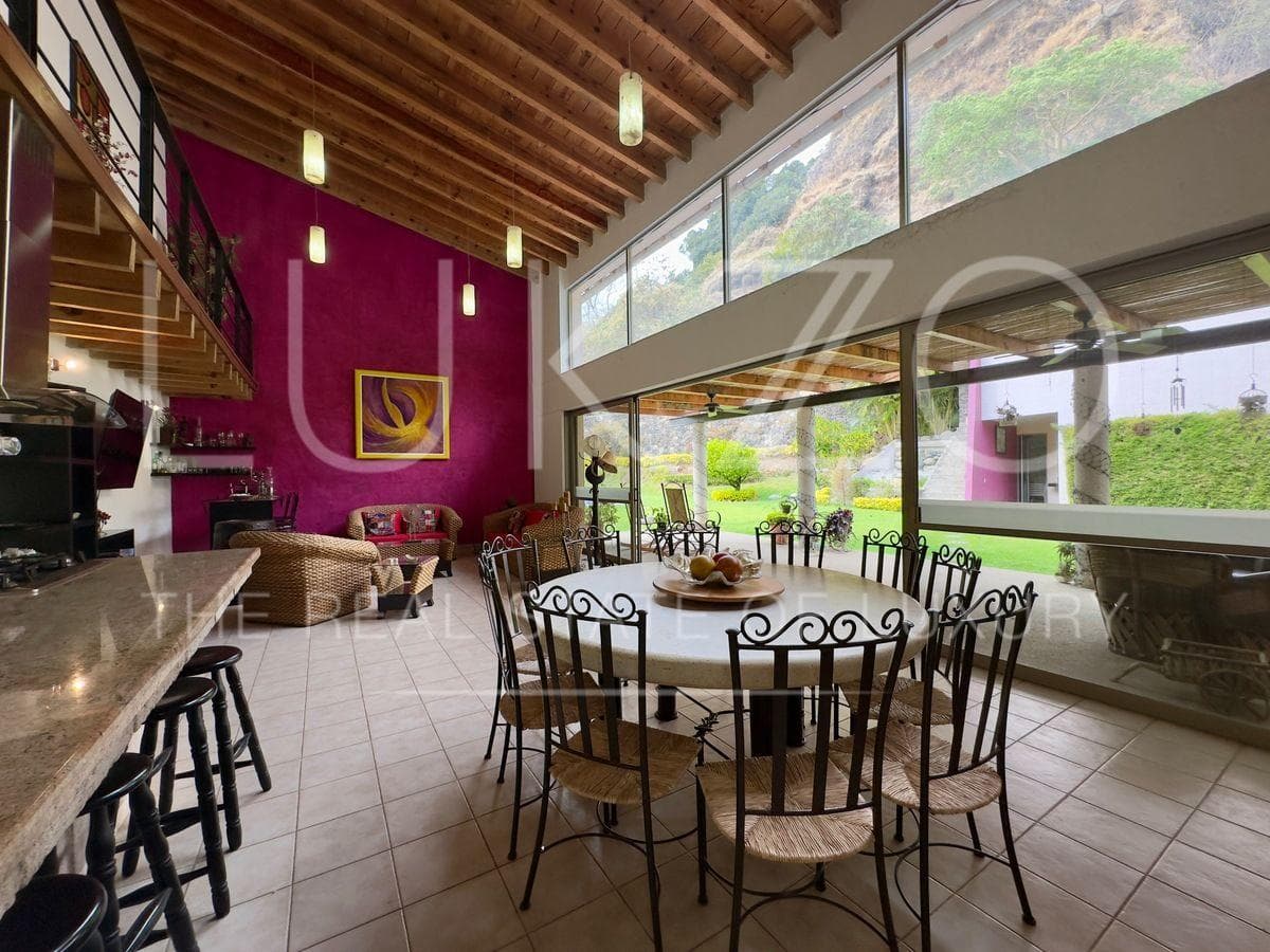 House for Sale in Valle de Atongo