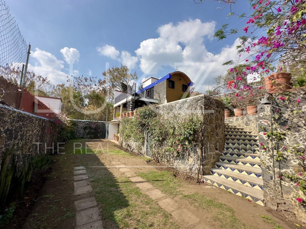 House for Sale in Tepoztlán