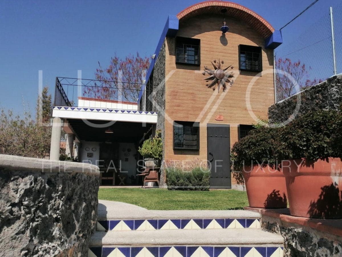 House for Sale in Tepoztlán