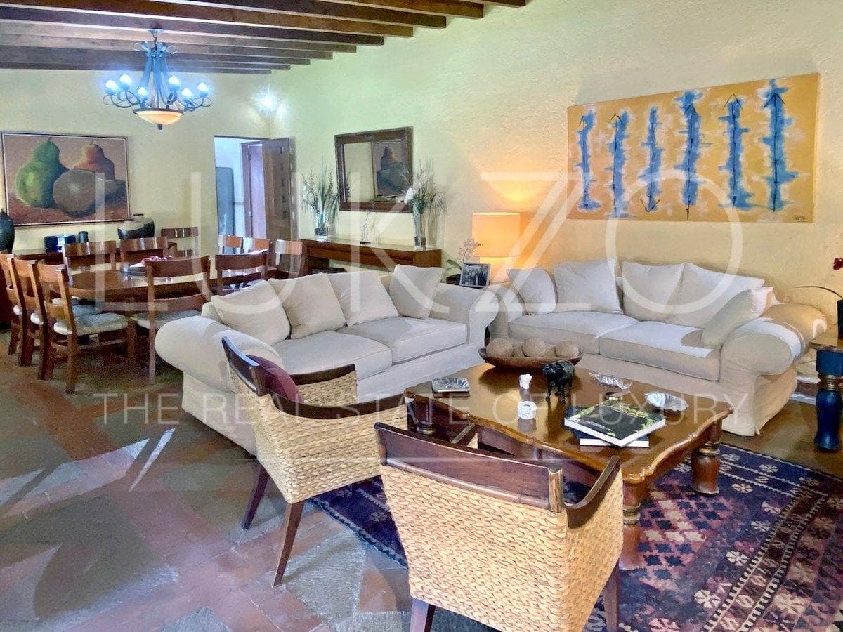 House for Sale in La Cañada, Cuernavaca
