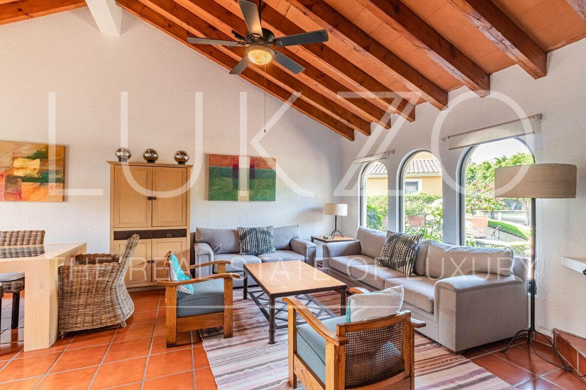 House for Sale in Ixcatepec, Tepoztlan