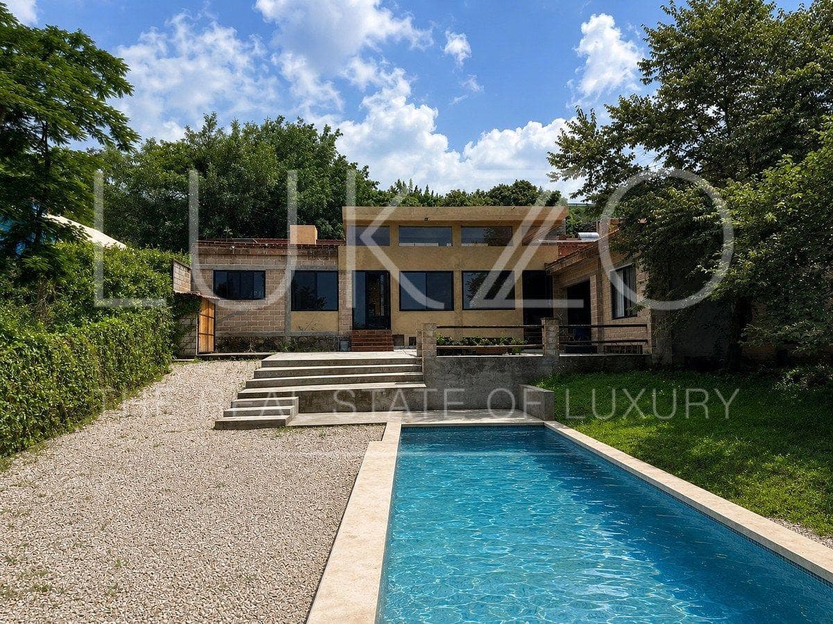 House for Sale in Tepoztlan