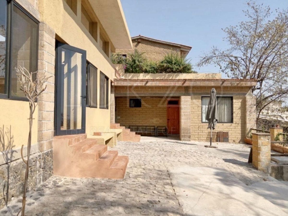 House for Sale in Tepoztlan
