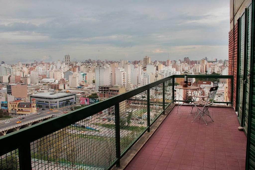 Apartment with garage and 24-hour security / 3 bedrooms / green spaces / balcony