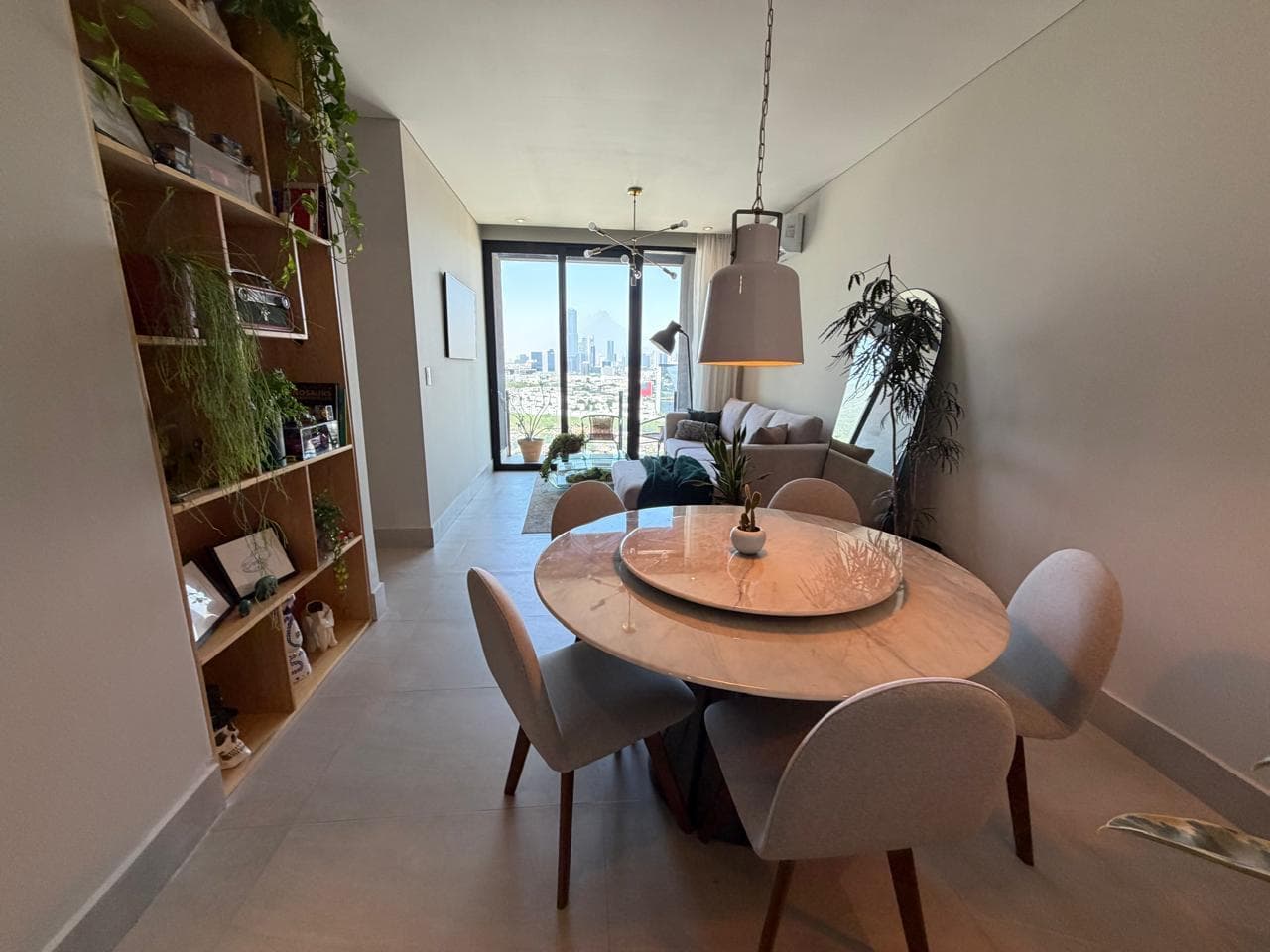 Apartment in Del Paseo Residencial