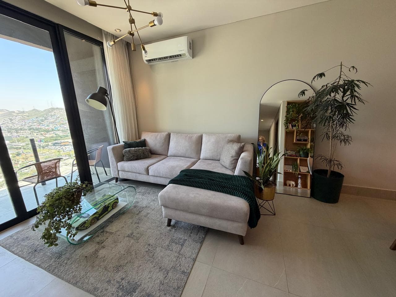 Apartment in Del Paseo Residencial