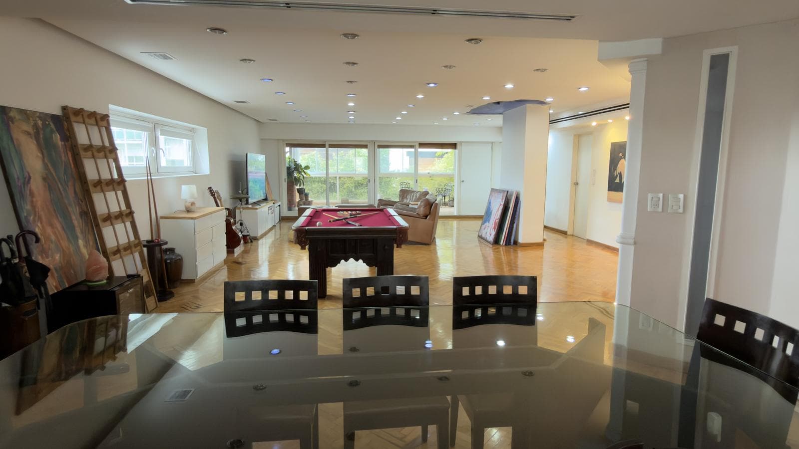 6-Room Apartment for Sale in Recoleta