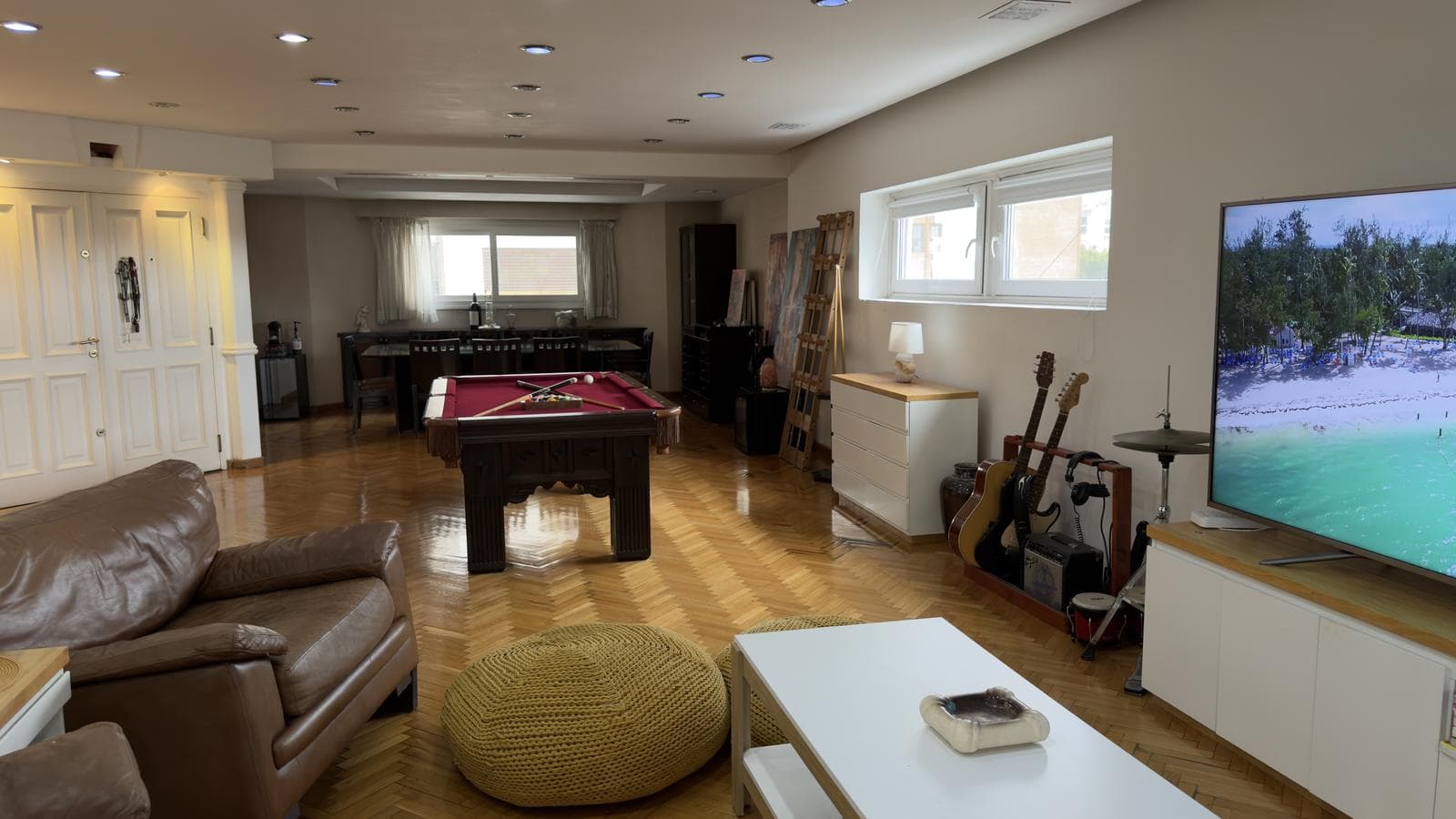 6-Room Apartment for Sale in Recoleta