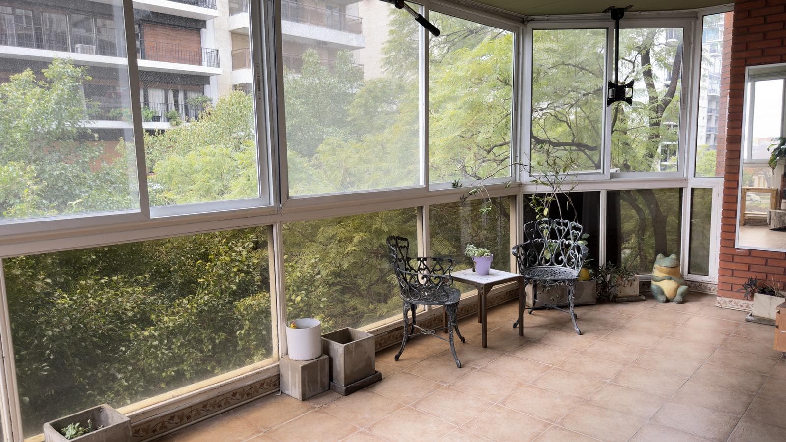 6-Room Apartment for Sale in Recoleta