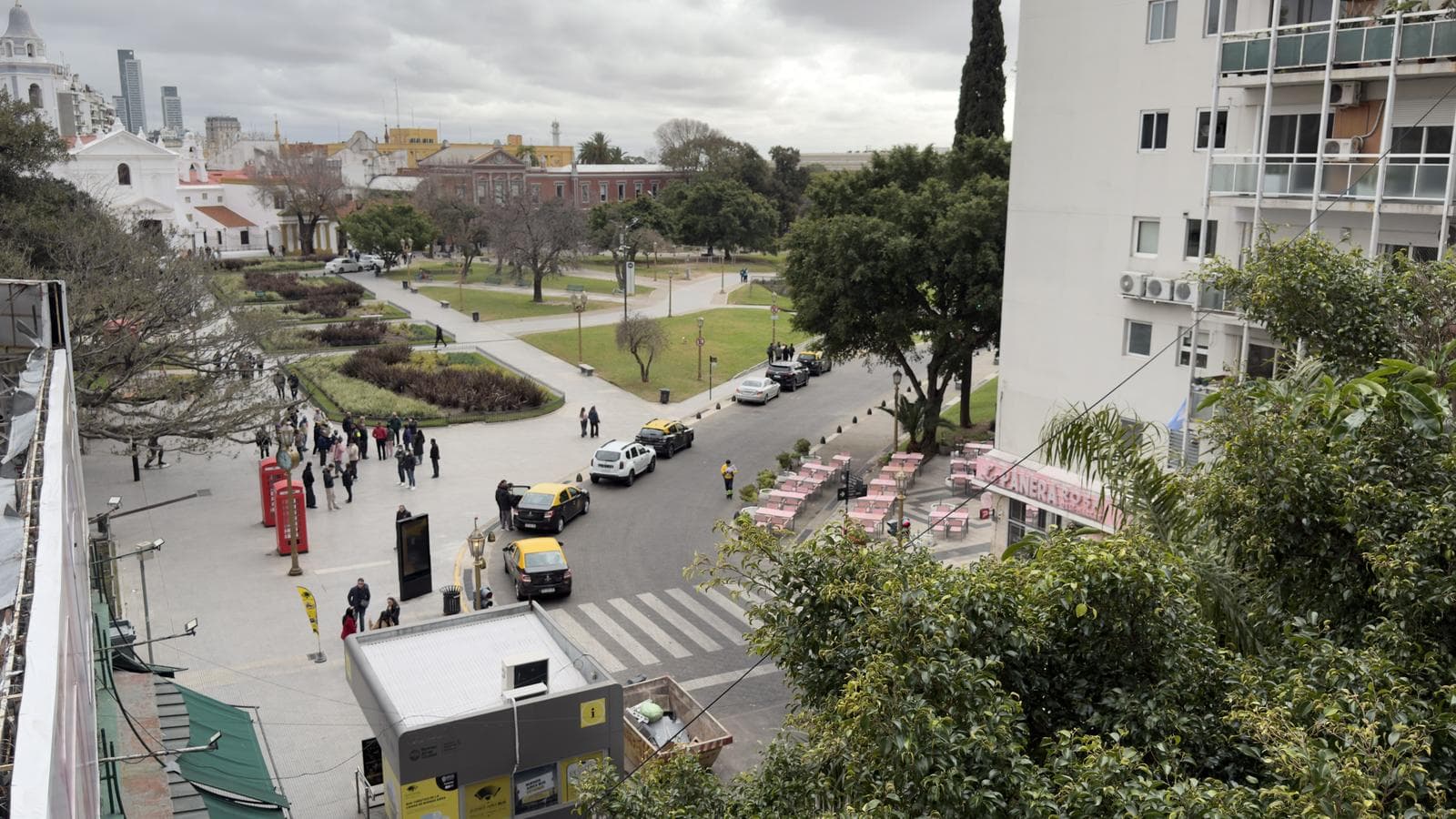 6-Room Apartment for Sale in Recoleta