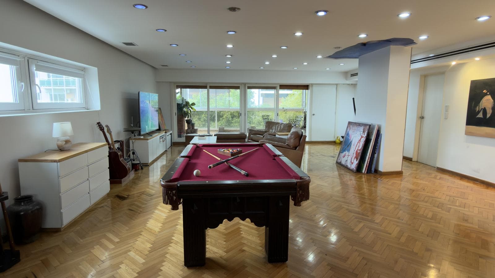 6-Room Apartment for Sale in Recoleta