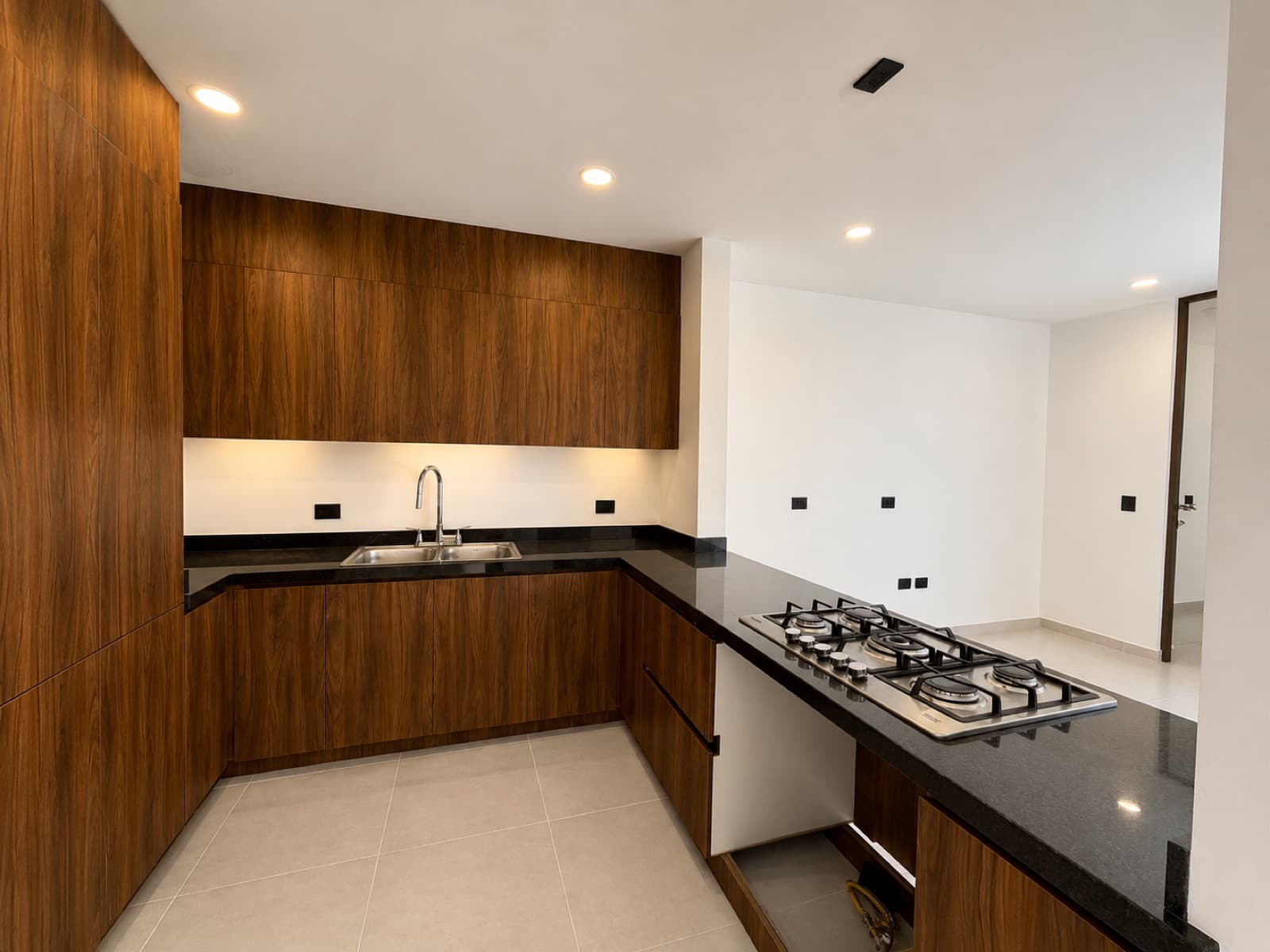 House in a condominium complex - Punta del Cielo Residential Development