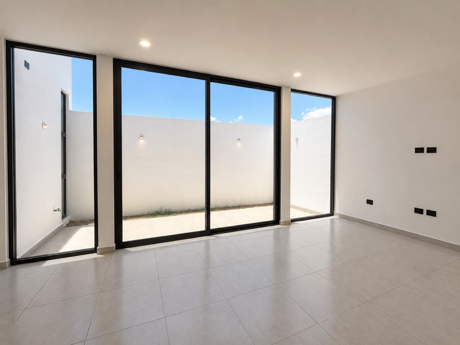 House in a condominium complex - Punta del Cielo Residential Development