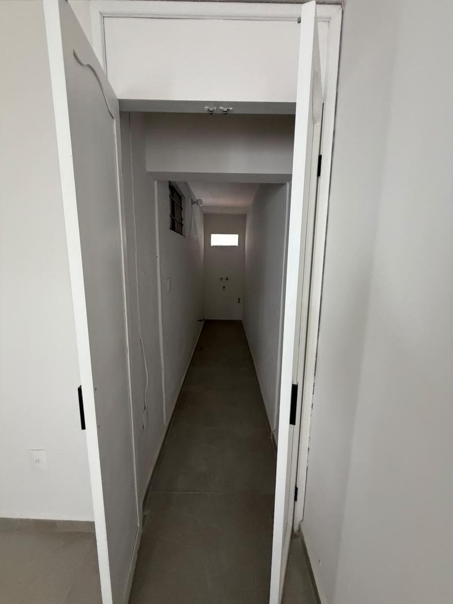 HOUSE FOR RENT AS OFFICE SPACE IN SIERRA LEONE