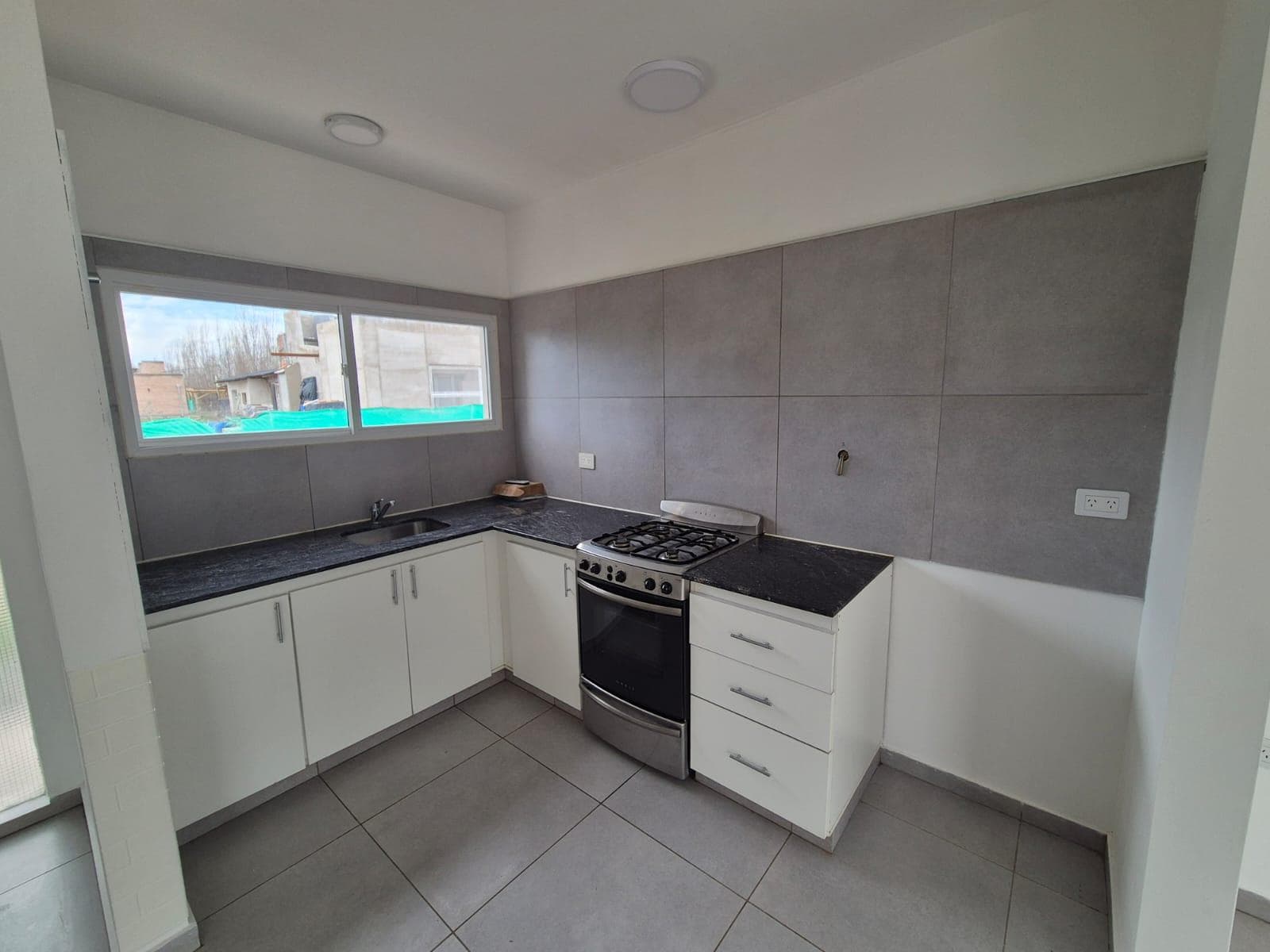 2-bedroom house for rent, Stefenelli, General Roca