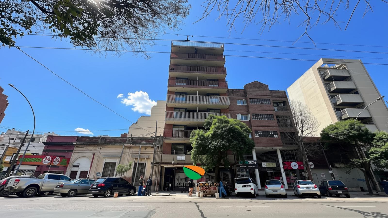 Ground-floor apartment on General Paz Street