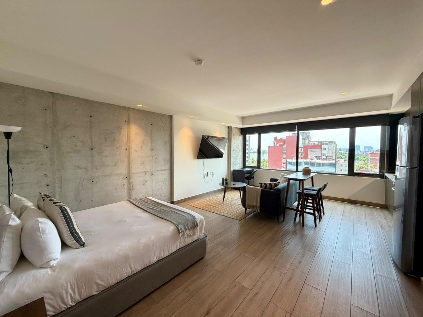 Loft for rent in Roma Norte, amenities, security, all-inclusive hotel-style