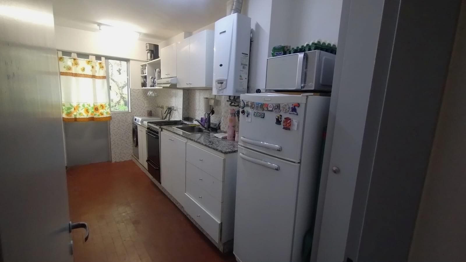 2-Bedroom Apartment in Pichincha with a Balcony