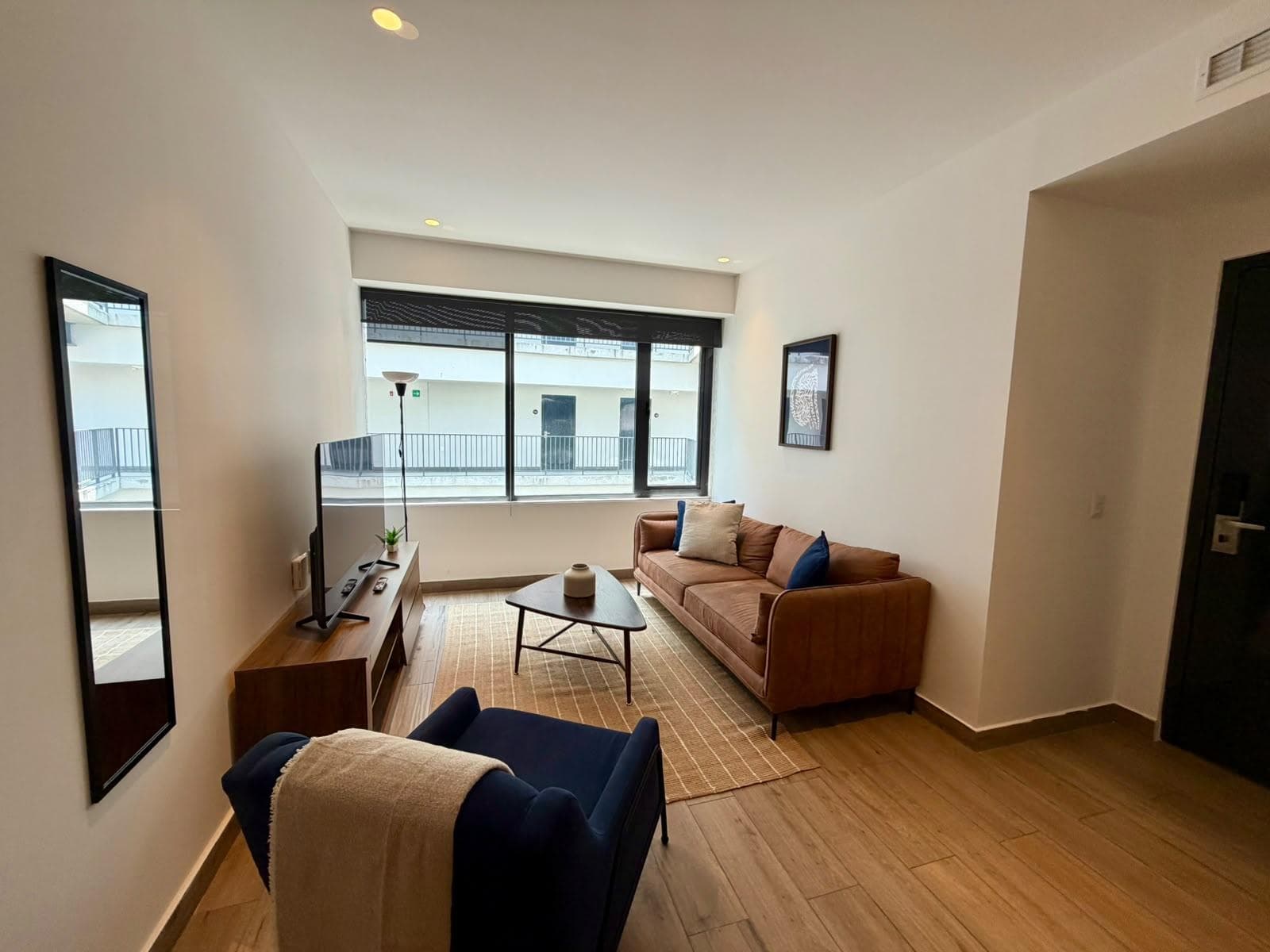 Apartment for rent in Roma Norte, with amenities, security, and all-inclusive hotel-style service