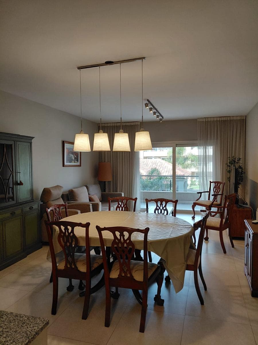For Rent - 3-room apartment - Liquidambar - Caamaño Ave. - LNI 980