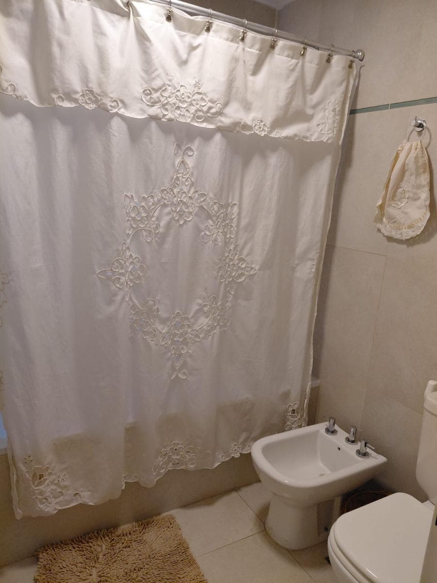 Alquiler - Dto 3 ambientes - Liquidambar - Av. Caamaño - LNI 980