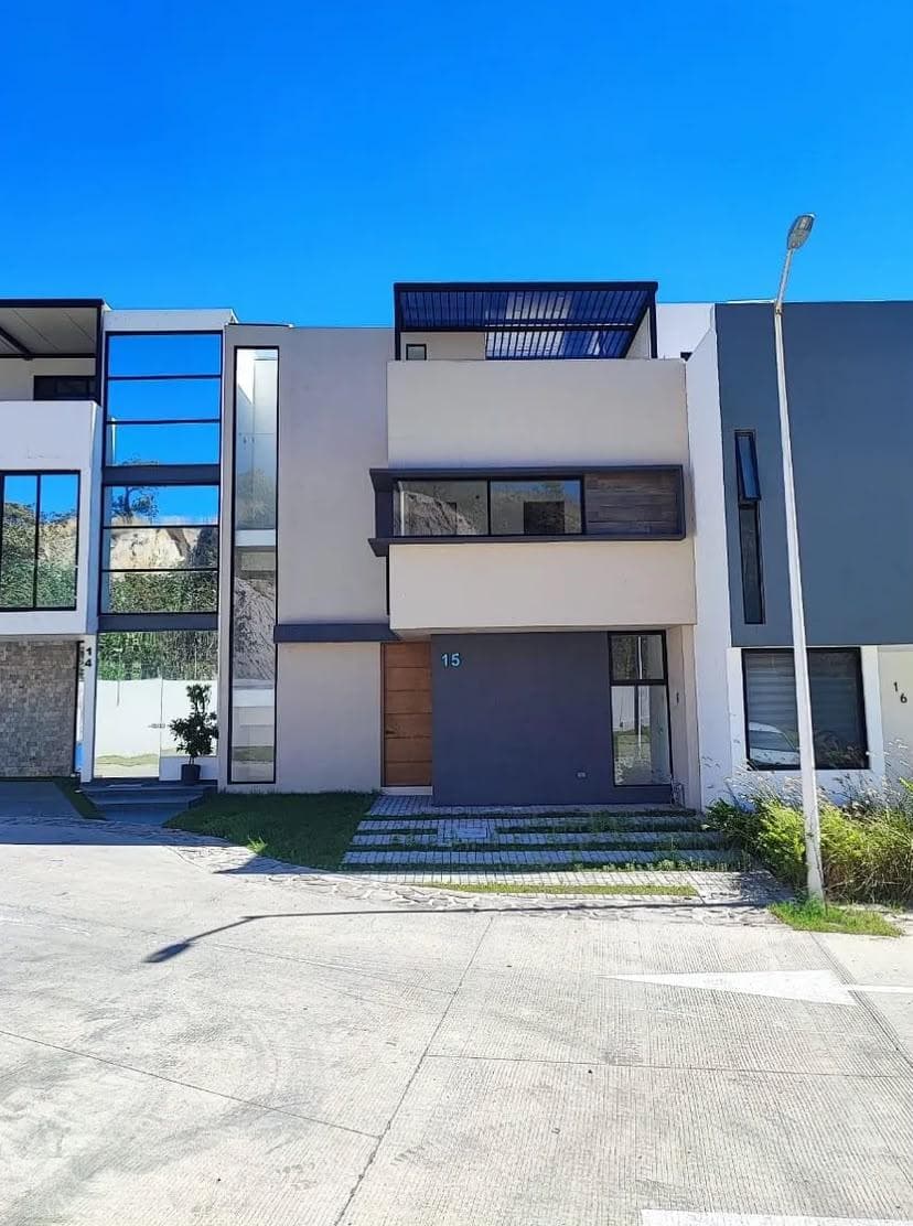 House in the Valle Imperial Subdivision