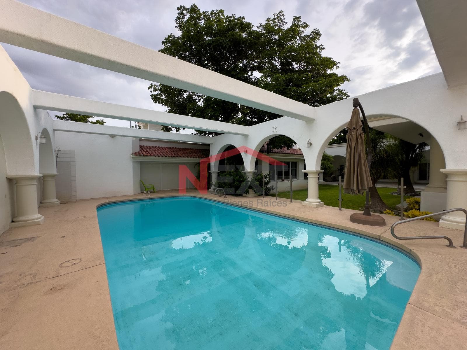 House for sale in Col. Pitic