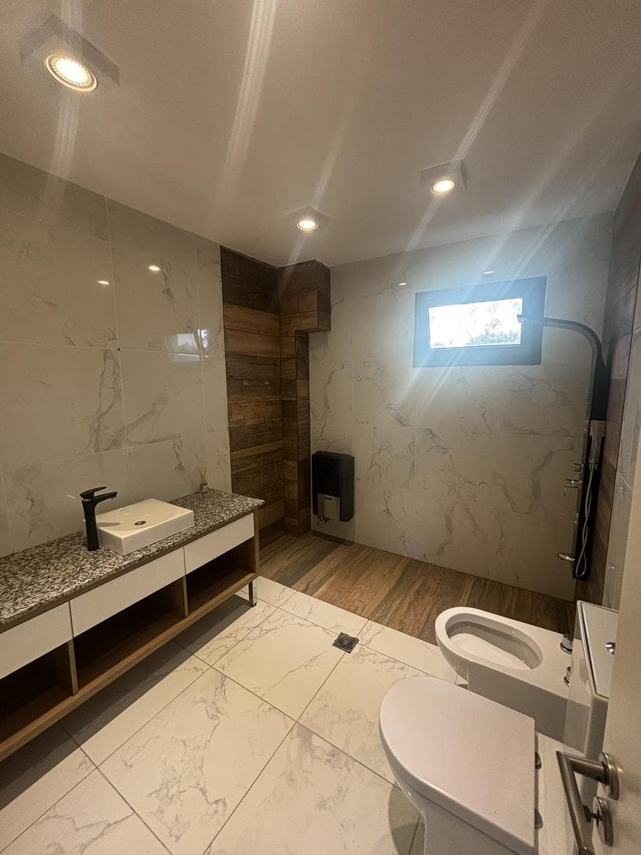 3-BEDROOM HOUSE FOR RENT - JIREH DORF NEIGHBORHOOD