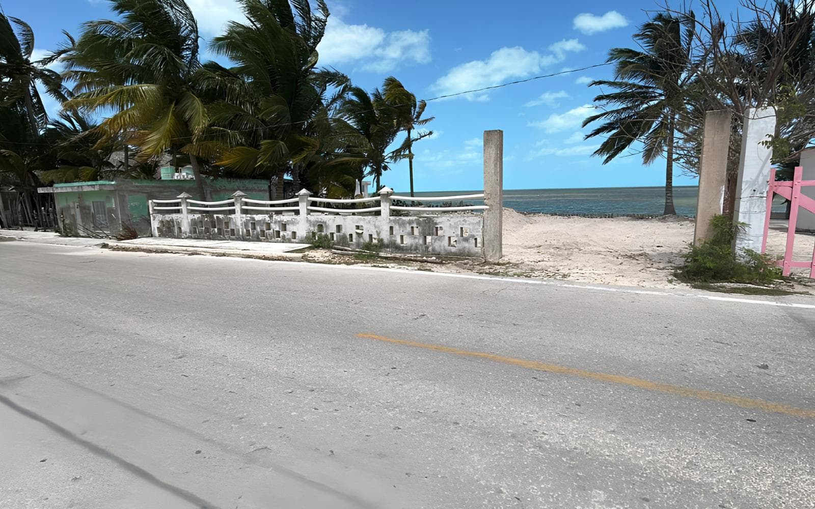 LAND FOR SALE ON THE BEACHFRONT IN CHABIHAU