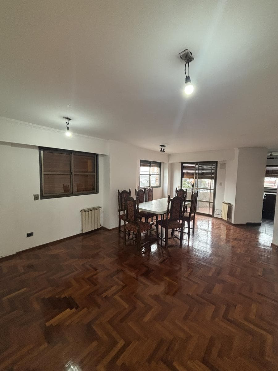 APARTMENT FOR SALE - ENTIRE UNIT - 4 BEDROOMS - ALTA CORDOBA - INCLUDES DOUBLE GARAGE