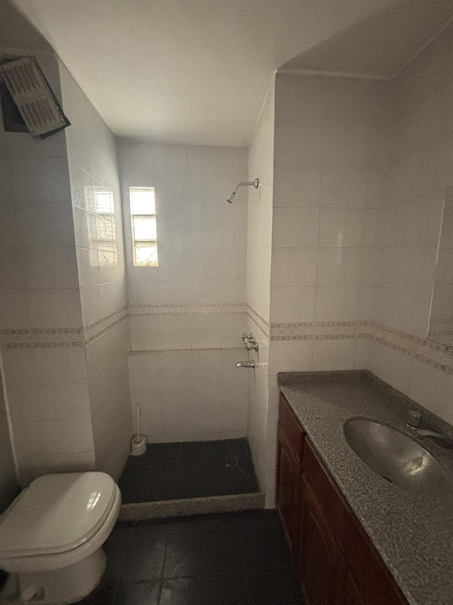 APARTMENT FOR SALE - ENTIRE UNIT - 4 BEDROOMS - ALTA CORDOBA - INCLUDES DOUBLE GARAGE
