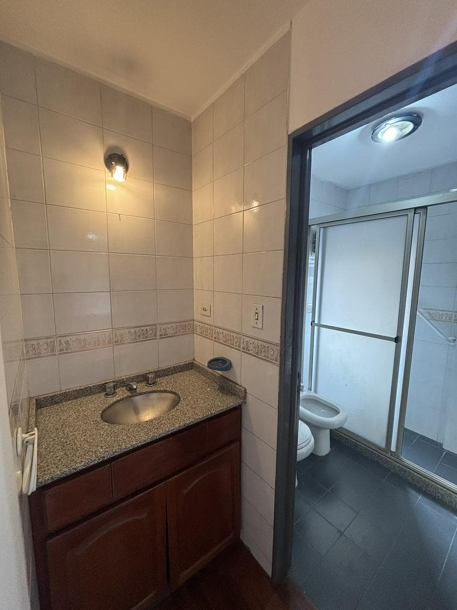 APARTMENT FOR SALE - ENTIRE UNIT - 4 BEDROOMS - ALTA CORDOBA - INCLUDES DOUBLE GARAGE
