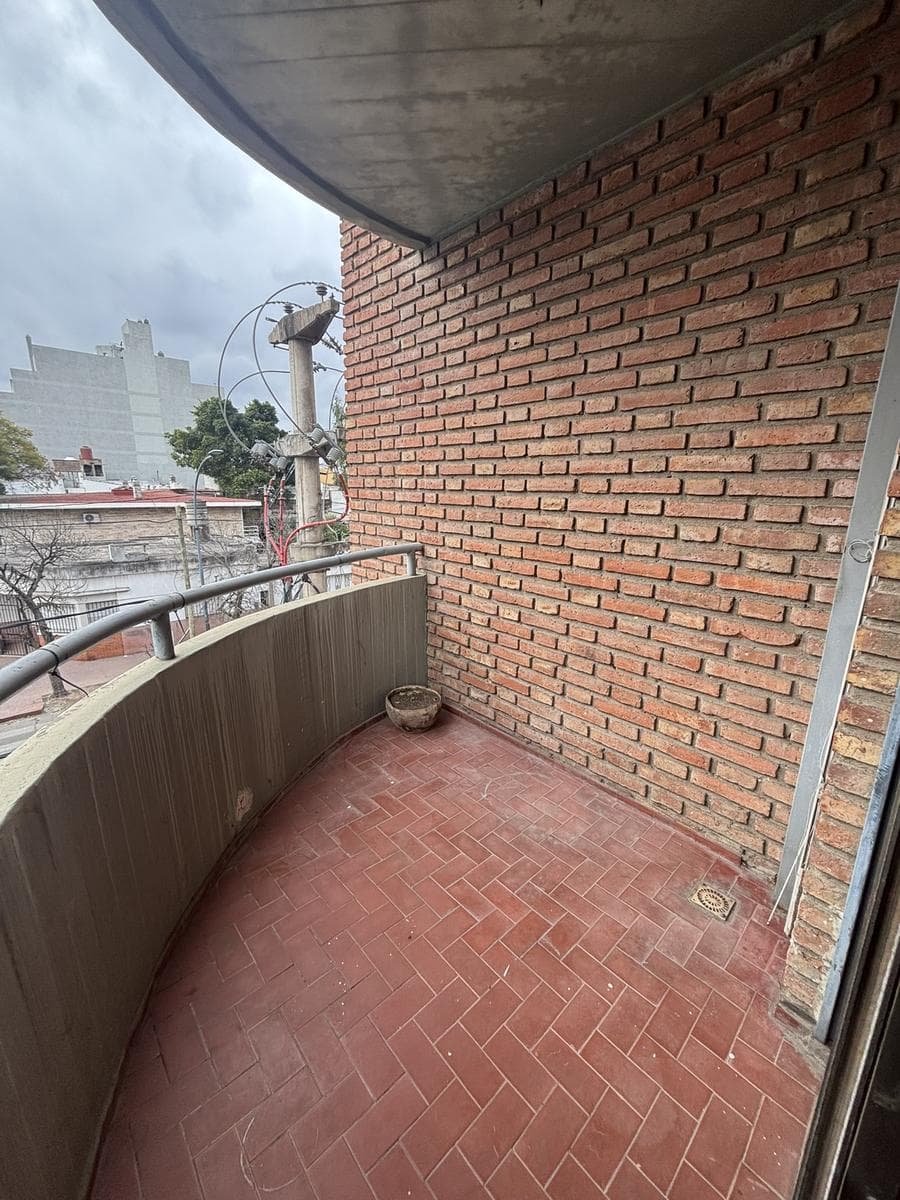 APARTMENT FOR SALE - ENTIRE UNIT - 4 BEDROOMS - ALTA CORDOBA - INCLUDES DOUBLE GARAGE