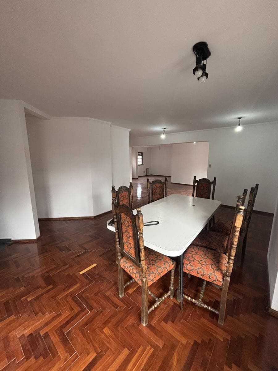 APARTMENT FOR SALE - ENTIRE UNIT - 4 BEDROOMS - ALTA CORDOBA - INCLUDES DOUBLE GARAGE