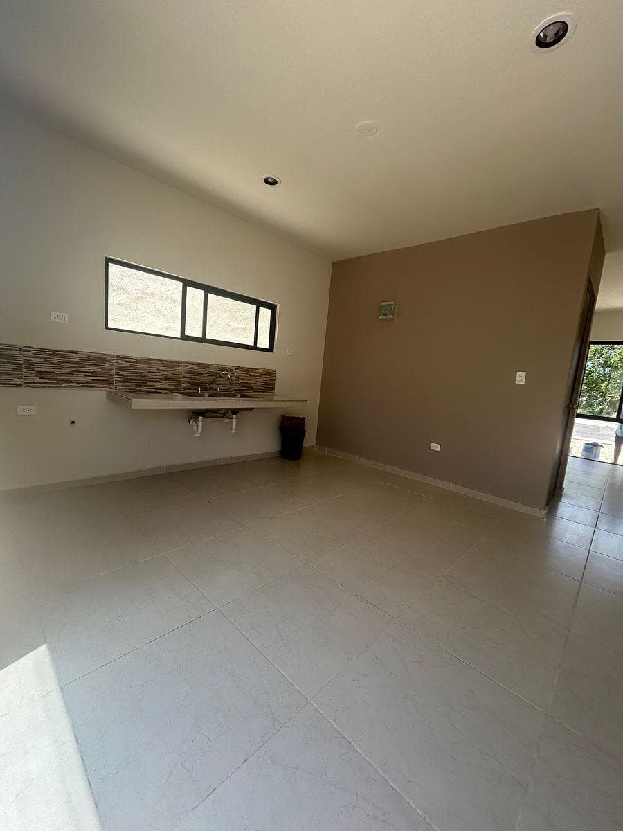 HOUSE FOR SALE, TWO BEDROOMS, IN PASEOS DE OPICHEN, WEST OF MÉRIDA