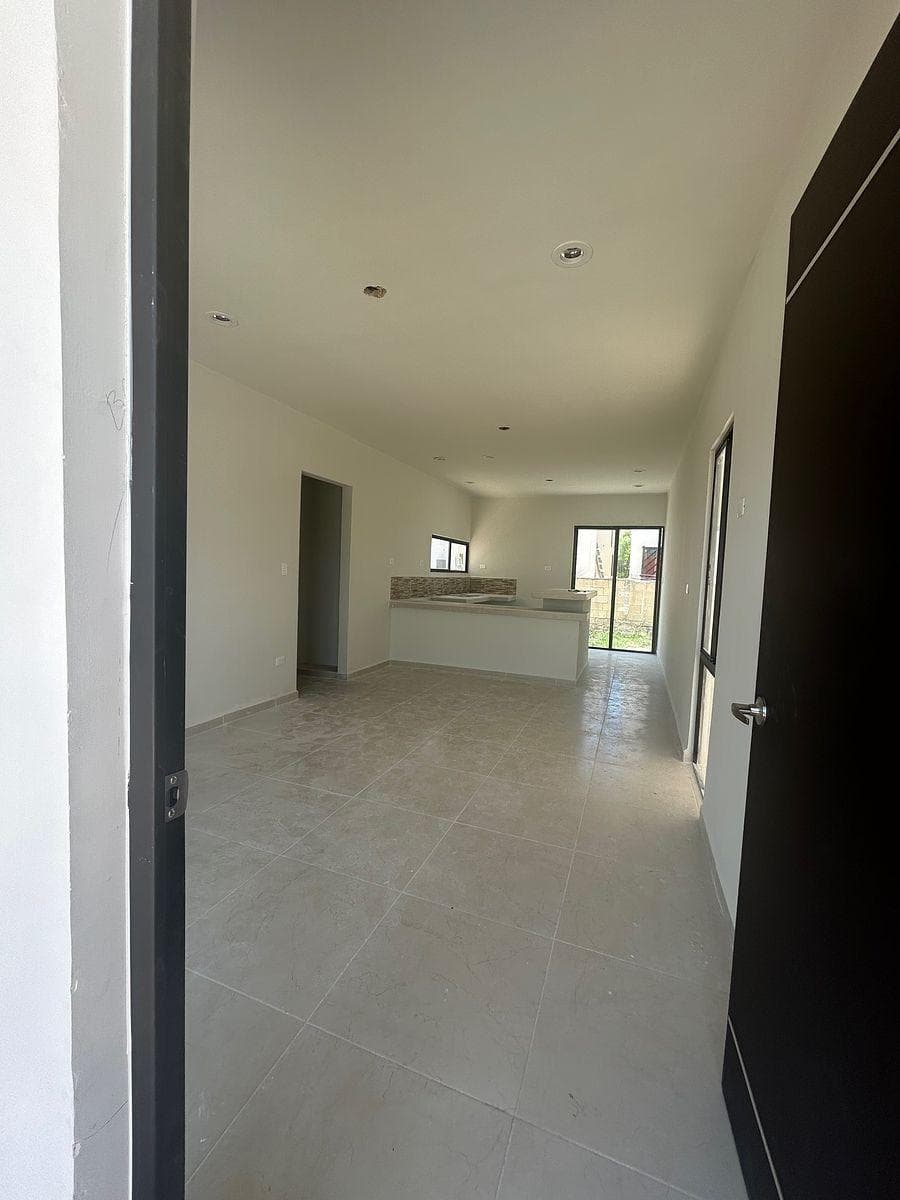 HOUSE FOR SALE, TWO BEDROOMS, IN PASEOS DE OPICHEN, WEST OF MÉRIDA