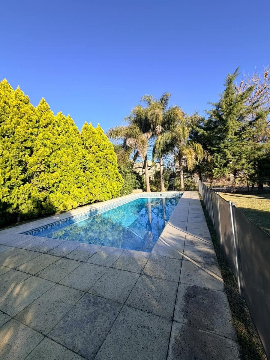 House for Sale: 5 Rooms, Mortgage Available, Santa Teresa Neighborhood, Villanueva, Tigre