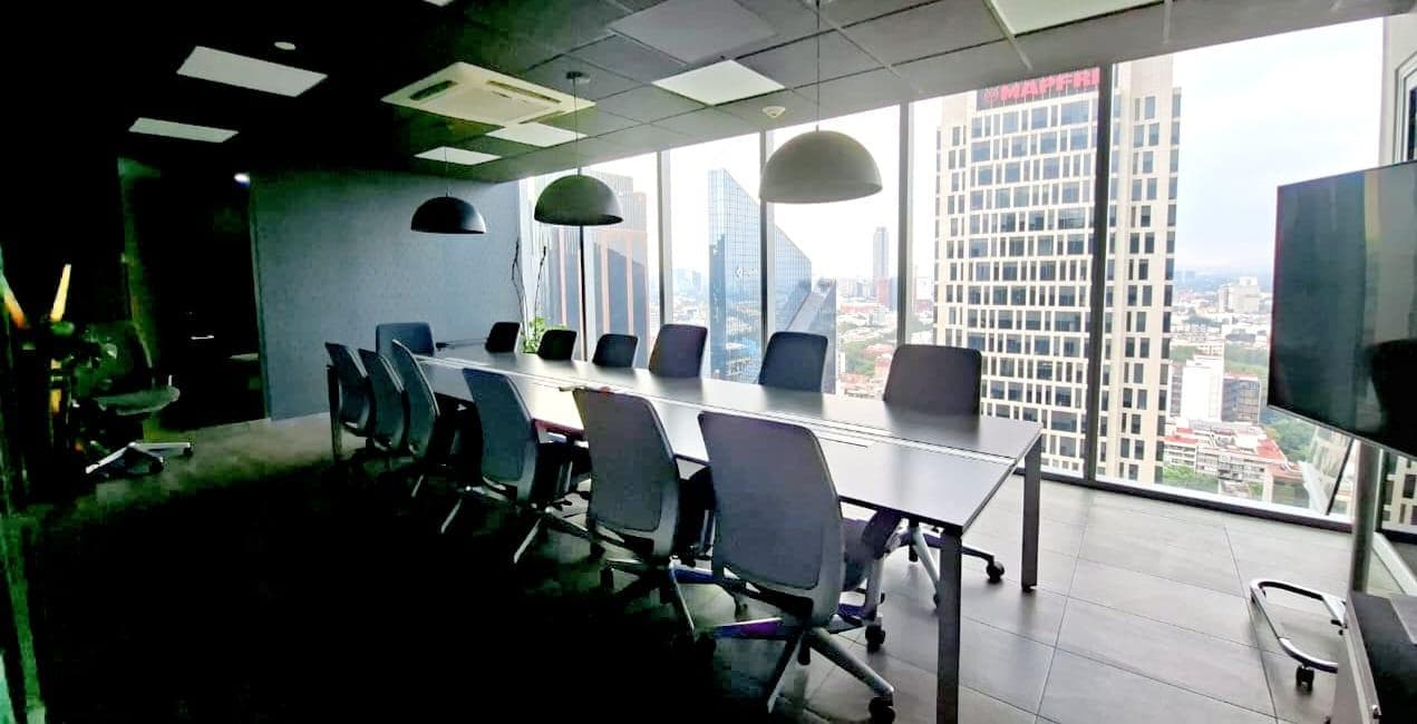 Office for rent on Reforma, in a great location