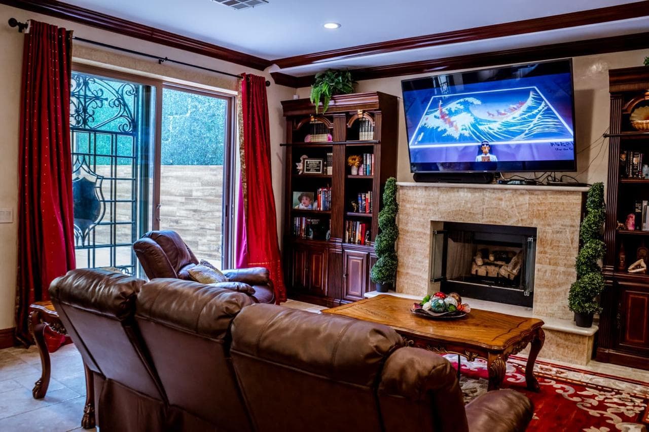 Home for Sale in Costa Coronado