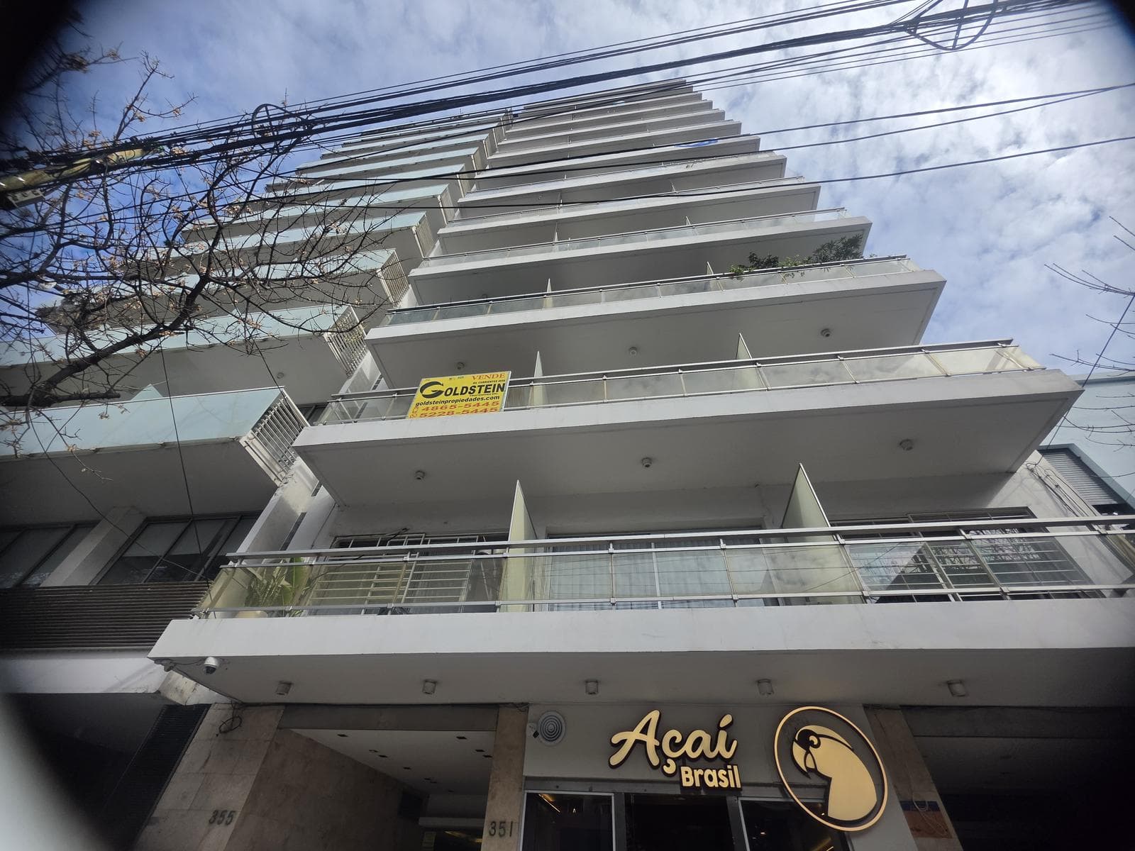 2-room apartment for sale, ideal for professionals, with balcony, garage, and amenities in Caballito; mortgage financing available