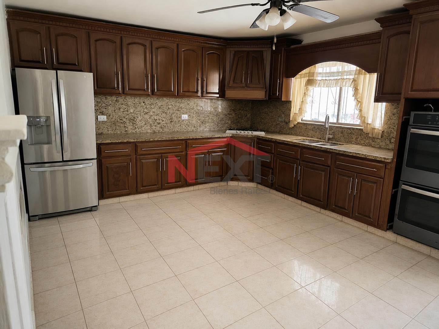 HOUSE FOR SALE – COLONIA CONSTITUCIÓN