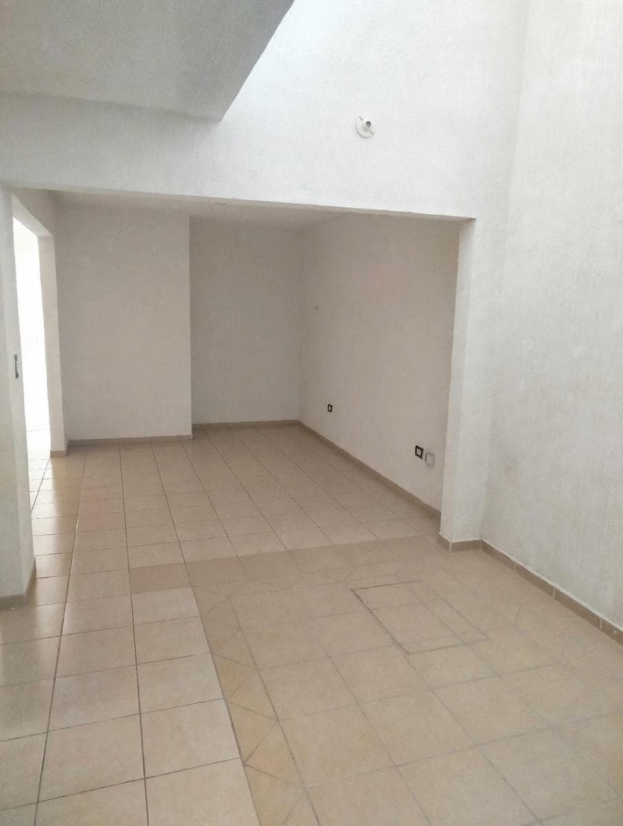 House for Rent in Villa-Sur