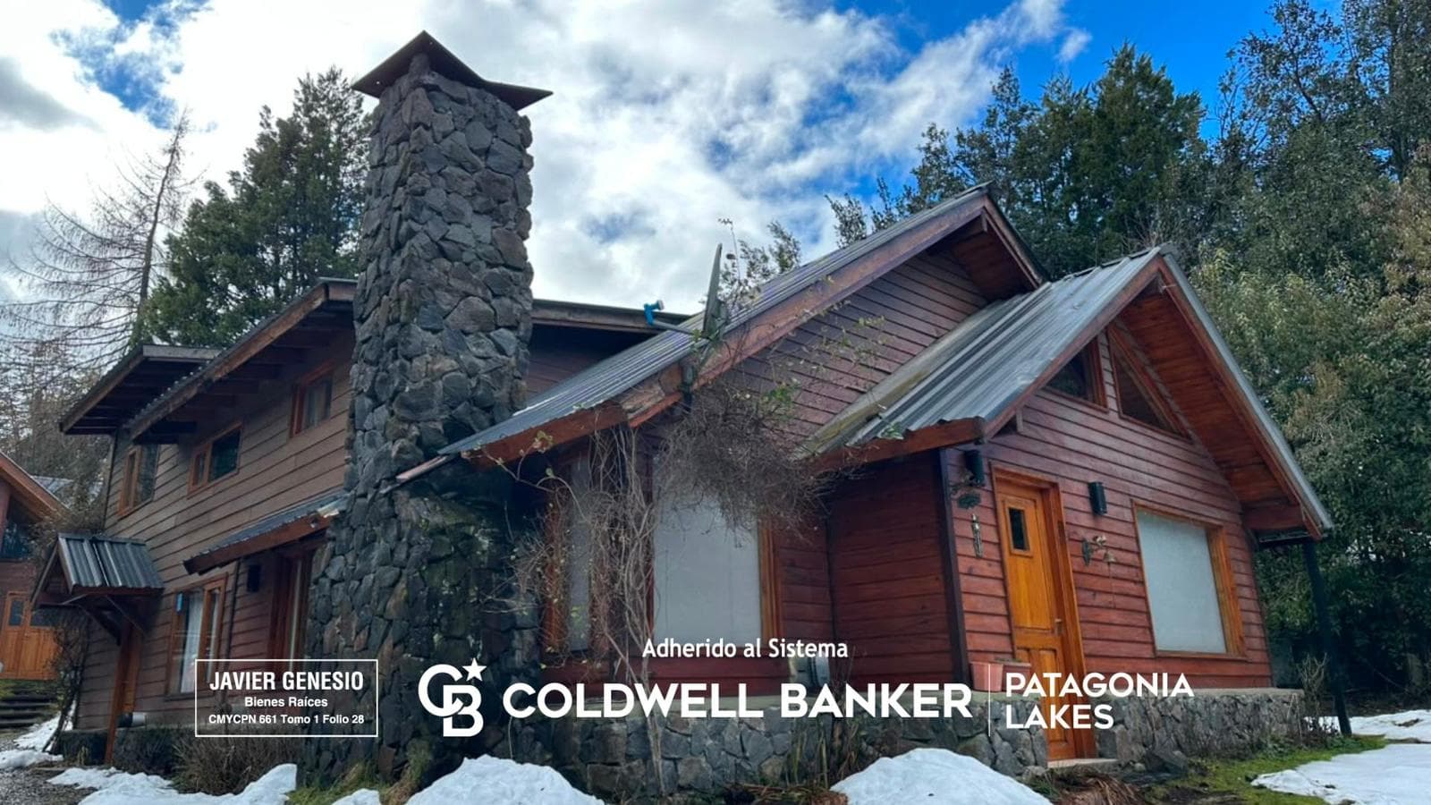 FOR SALE - Complex of three cabins, Barrio Norte, Villa la Angostura.