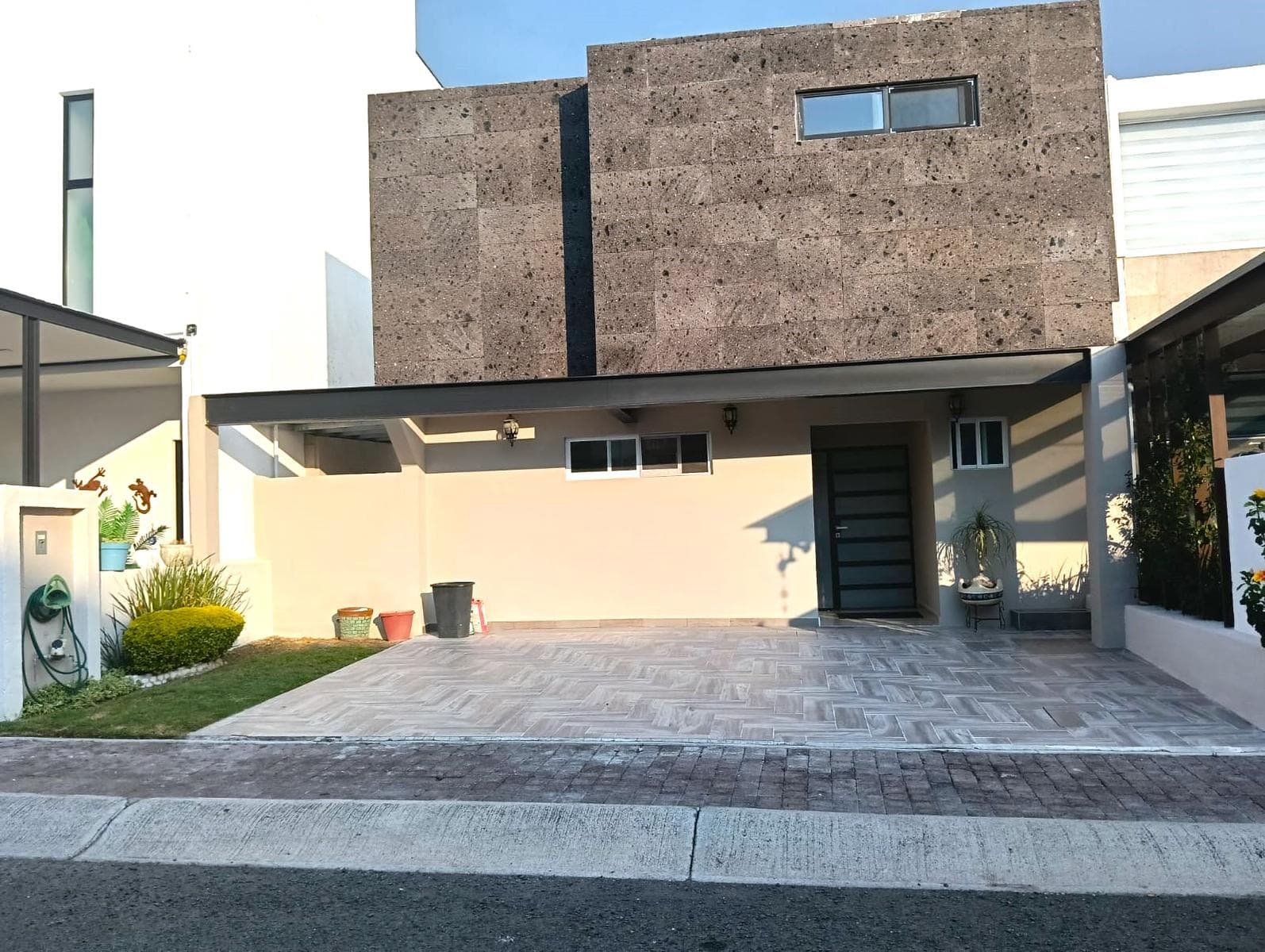 House for Rent in CONDESA JURIQUILLA