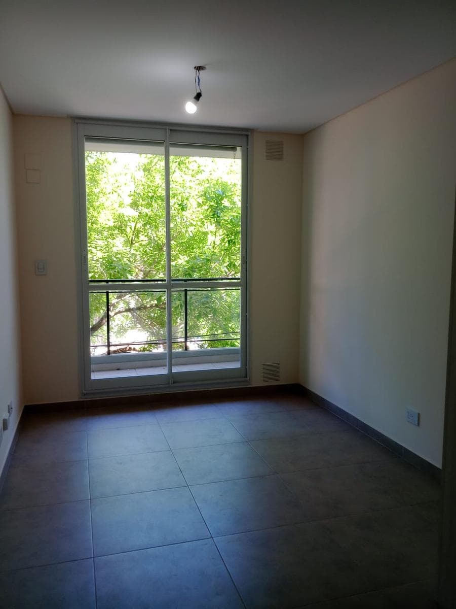 FOR RENT - 1-bedroom apartment with a balcony. Lourdes, Rosario.