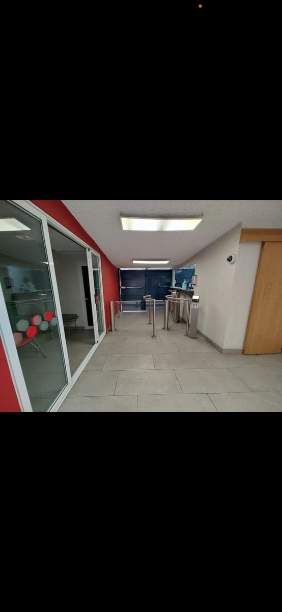 HOUSE WITH OFFICE SPACE IN LETRAN VALLE, FEATURING A ROOF GARDEN!