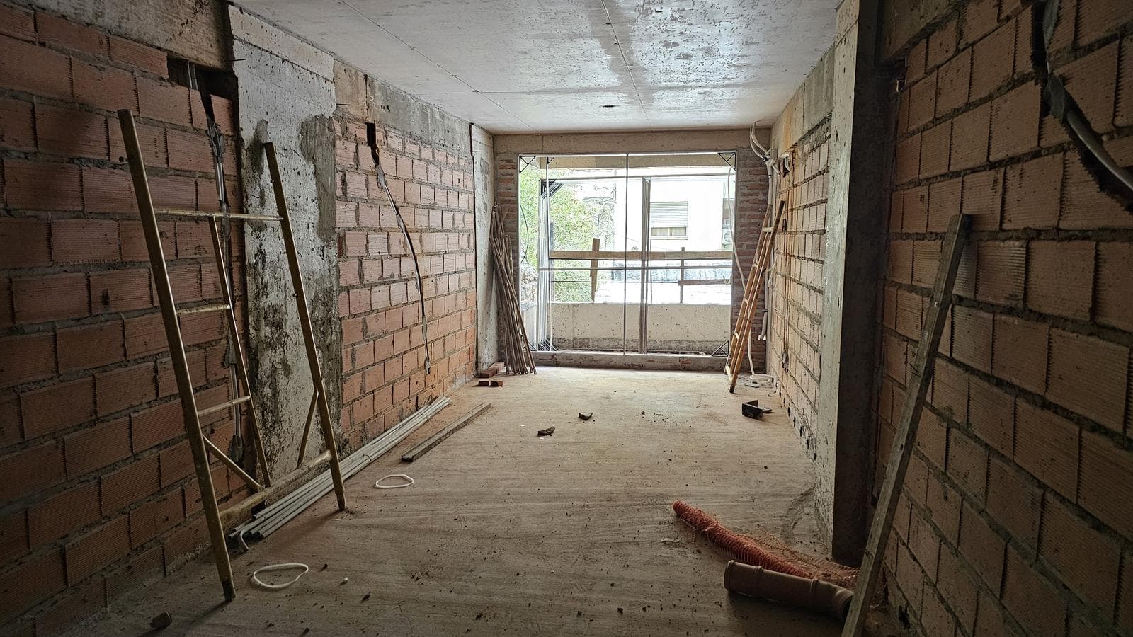 STUDIO APARTMENT FOR SALE WITH BALCONY IN PALERMO—FINANCING AVAILABLE