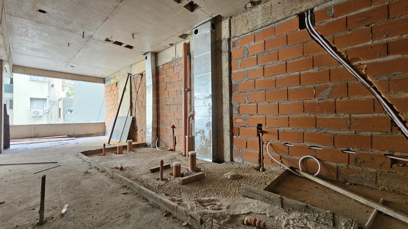 STUDIO APARTMENT FOR SALE WITH BALCONY IN PALERMO—FINANCING AVAILABLE